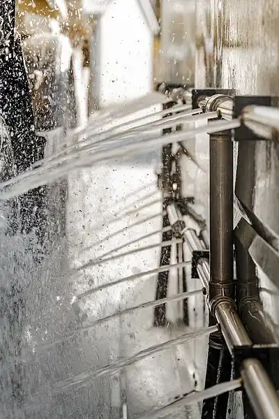 Lavage automatique des roues d’un camion avec station Christ